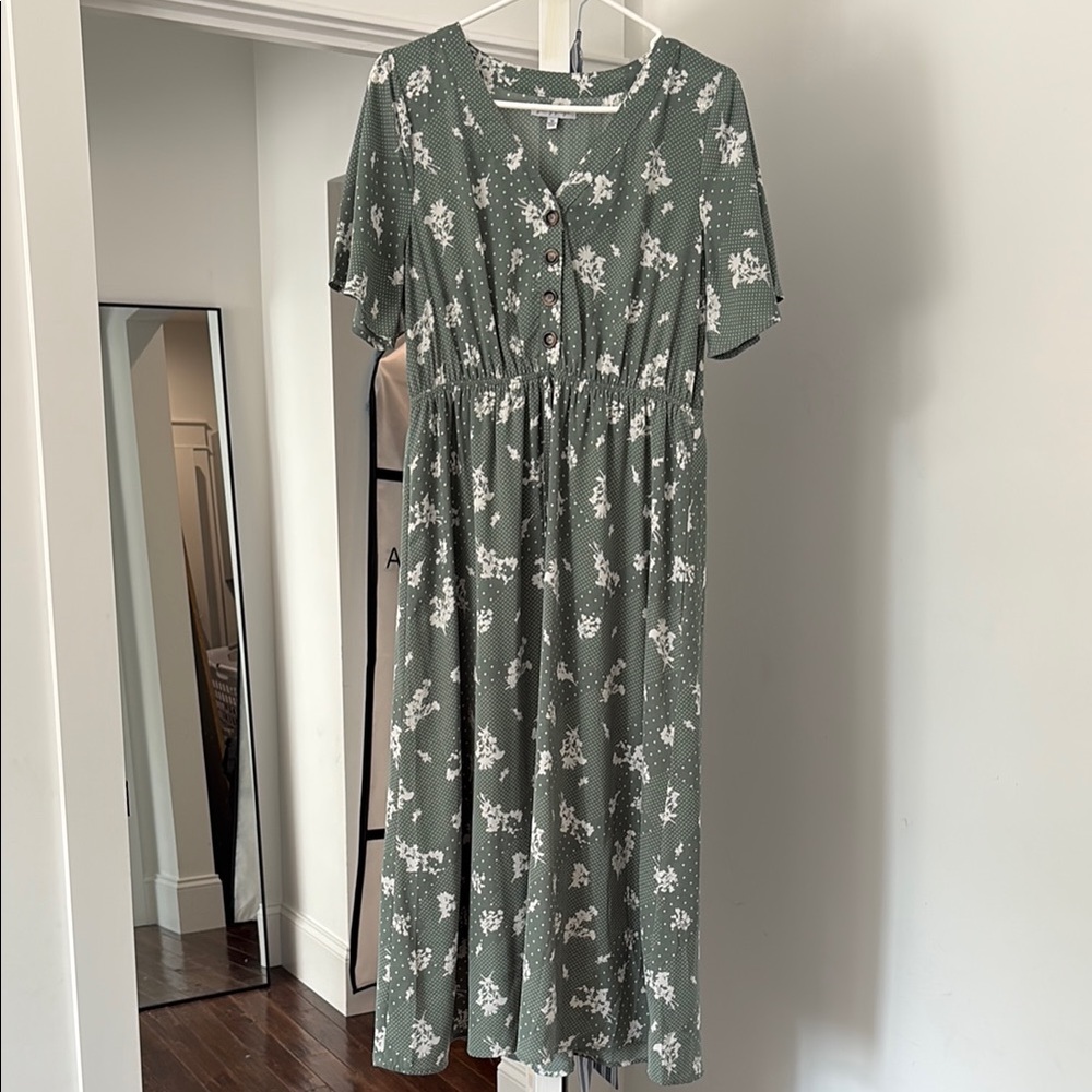 Elegant Floral Green Midi Dress